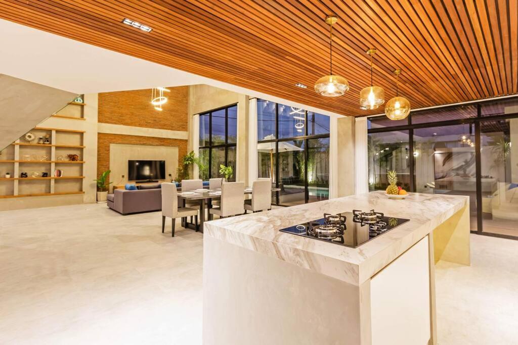 Manresa Villa Bali 4 تْشانغو المظهر الخارجي الصورة